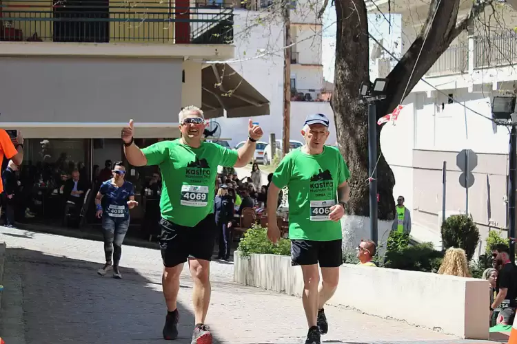 Με πάνω από 800 συμμετοχές πραγματοποιήθηκε ο 2ος Αγώνας Ορεινού Τρεξίματος «kastra Mountain Trail» στα Σέρβια