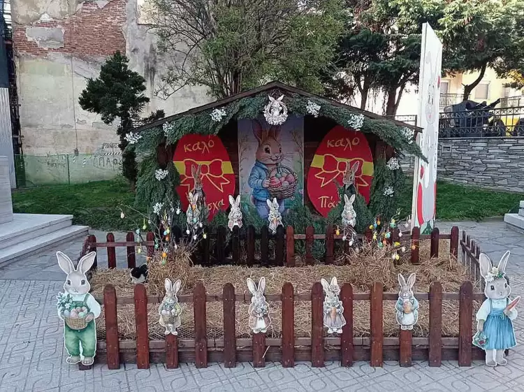 Ολοκληρώθηκε η εθελοντική δράση του πασχαλινού στολισμού της Φλώρινας Ολοκληρώθηκε η εθελοντική δράση του πασχαλινού στολισμού της Φλώρινας