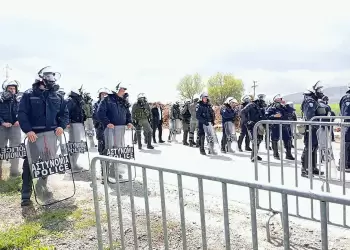 ΣΥΡΙΖΑ ΠΣ – ΝΕ ΠΕ Κοζάνης: Ήρθε, είδε, τον είδαν, έδειρε και έφυγε.