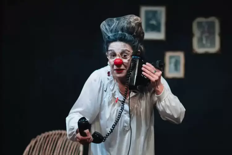 Στην Κοζάνη η θεατρική παράσταση cLOwNELY day Αυτόματο προσχέδιο