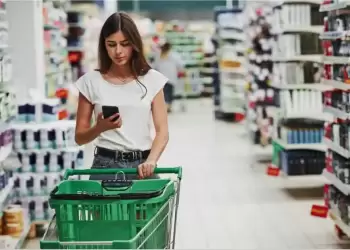 Αύξηση πωλήσεων στα σούπερ μάρκετ και μετά το Πάσχα – Τι δείχνουν τα στοιχεία 