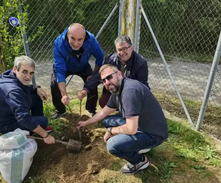 Δεντροφύτευση στο Δημοτικό Σχολείο Καλονερίου – Μικροκάστρου