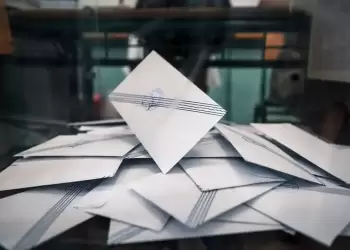 Δημοσκόπηση Interview: Πρώτη με 30,1% η ΝΔ, δεύτερο το ΠΑΣΟΚΔιχασμένοι οι πολίτες για την ανάγκη νέου κόμματος