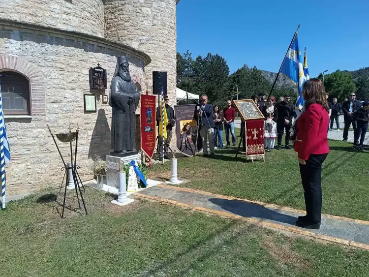 Καλλιόπη Βέττα: «Δεν ξεχνάμε τα θύματα της Ποντιακής Γενοκτονίας» Καλλιόπη Βέττα: «Δεν ξεχνάμε τα θύματα της Ποντιακής Γενοκτονίας»