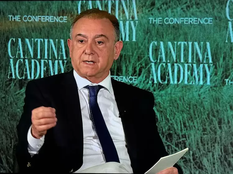 Χρήστος Κέλλας: Έρχονται νέα προγράμματα στήριξης για νέους αγρότες και κτηνοτρόφους Κέλλας: Έρχονται νέα προγράμματα στήριξης για νέους αγρότες και κτηνοτρόφους