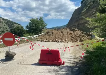 Κλειστός ο δρόμος Βελβεντού – Πολύφυτο στη θέση Κούρναβος: Σοβαρές συνέπειες στην πρόσβαση