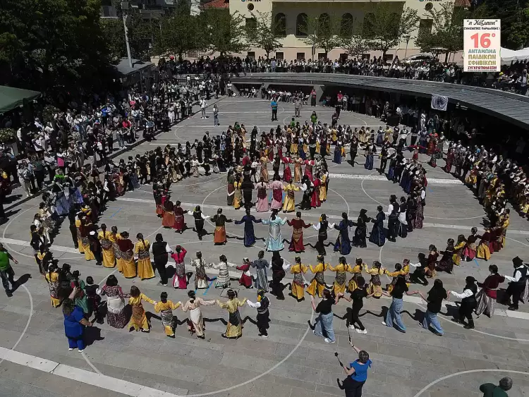 Κόζιανη:  Θερμά συγχαρητήρια αξίζουν σε όλα τα παιδιά που με το πάθος και το χαμόγελο τους
