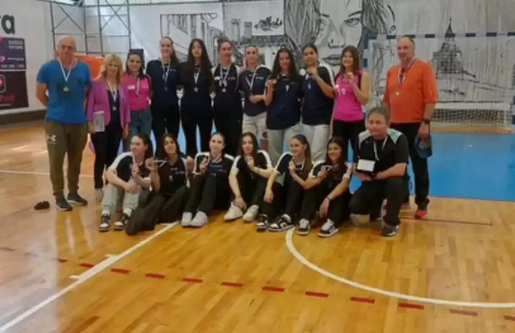 Η μεγάλη επιτυχία των μαθητριών-αθλητριών του Βόλει, του 2ου ΓΕΛ Κοζάνης Η μεγάλη επιτυχία των μαθητριών-αθλητριών του Βόλει, του 2ου ΓΕΛ Κοζάνης