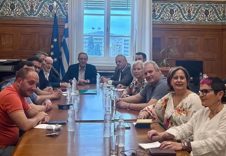 Π. Κουκουλόπουλος στην ΠΟΕ-ΔΟΥ: «Στο πλευρό των Εφοριακών ενάντια στην κεντρικοποίηση φορολογικών υπηρεσιών» Π. Κουκουλόπουλος στην ΠΟΕ ΔΟΥ: «Στο πλευρό των Εφοριακών ενάντια στην κεντρικοποίηση φορολογικών υπηρεσιών»