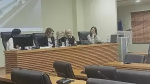 Παρουσιάστηκε το απόγευμα της Δευτέρας το βιβλίο της Σώτης Τριανταφύλλου ” Το τυφλό γουρούνι στη δεύτερη οδό”