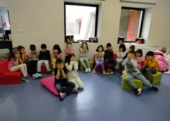 Στον κόσμο του βιβλίου μικροί μαθητές... Στον κόσμο του βιβλίου μικροί μαθητές…