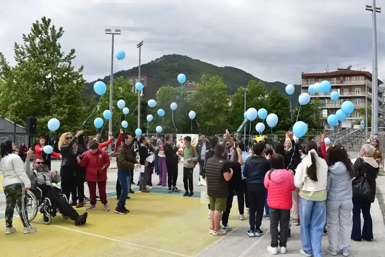 "Το δέντρο της συμπερίληψης" από το ΚΔΑΠ ΜΕΑ Δήμου Φλώρινας “Το δέντρο της συμπερίληψης” από το ΚΔΑΠ ΜΕΑ Δήμου Φλώρινας