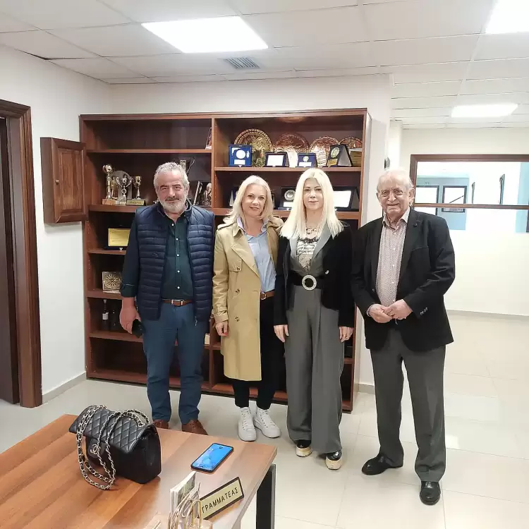 Το πεδίο των δυνητικών συνεργασιών διαφαίνεται ευρύτατο... Το πεδίο των δυνητικών συνεργασιών διαφαίνεται ευρύτατο…