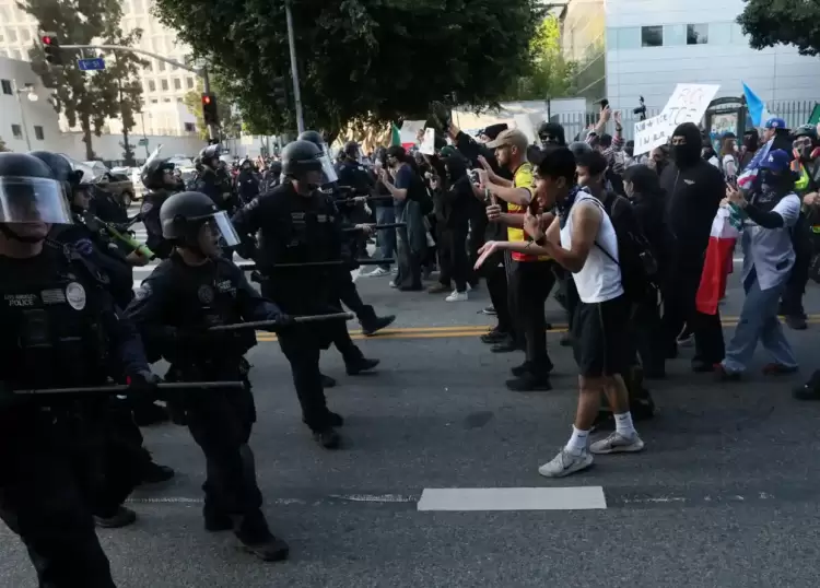 CNN: Πολιτική Αυταρχισμού ή Μπλόφα Τραμπ – Η Καλιφόρνια σε Κατάσταση Έκτακτης Ανάγκης Cnn: Πολιτική Αυταρχισμού ή Μπλόφα Τραμπ – Η Καλιφόρνια σε Κατάσταση Έκτακτης Ανάγκης