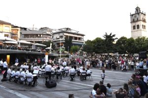 Αγαπημένες μελωδίες από την Πανδώρα στην κεντρική πλατεία Κοζάνης