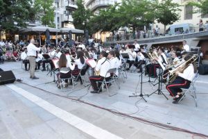 Αγαπημένες μελωδίες από την Πανδώρα στην κεντρική πλατεία Κοζάνης