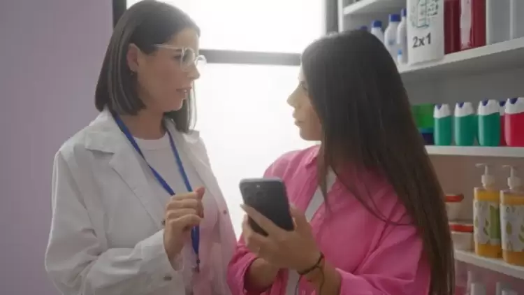 Ακριβά φάρμακα: Σύντομα θα τα παίρνουμε από το φαρμακείο της γειτονιάς – Ποια είναι στη λίστα