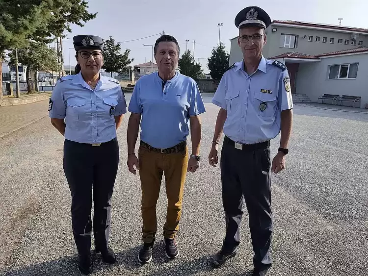 Δυτική Μακεδονία: Καινοτόμες δράσεις της ΕΛ.ΑΣ. σε σχολεία για τους κινδύνους των πυροτεχνημάτων Δυτική Μακεδονία: Καινοτόμες δράσεις της ΕΛ.ΑΣ. σε σχολεία για τους κινδύνους των πυροτεχνημάτων