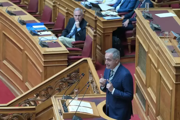 Εισηγητής σε δύο νομοσχέδια του Υπουργείου Εθνικής Άμυνας