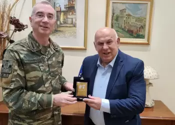 Εθιμοτυπική συνάντηση του Δημάρχου Γρεβενών με τον Διοικητή της 1ης ΣΤΡΑΤΙΑΣ