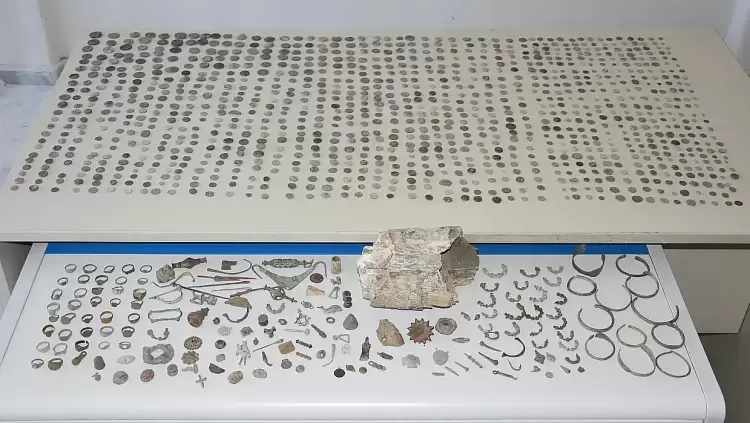 Γρεβενά: Ανευρέθηκε πλήθος αρχαίων αντικειμένων ιστορικής και αρχαιολογικής αξίας