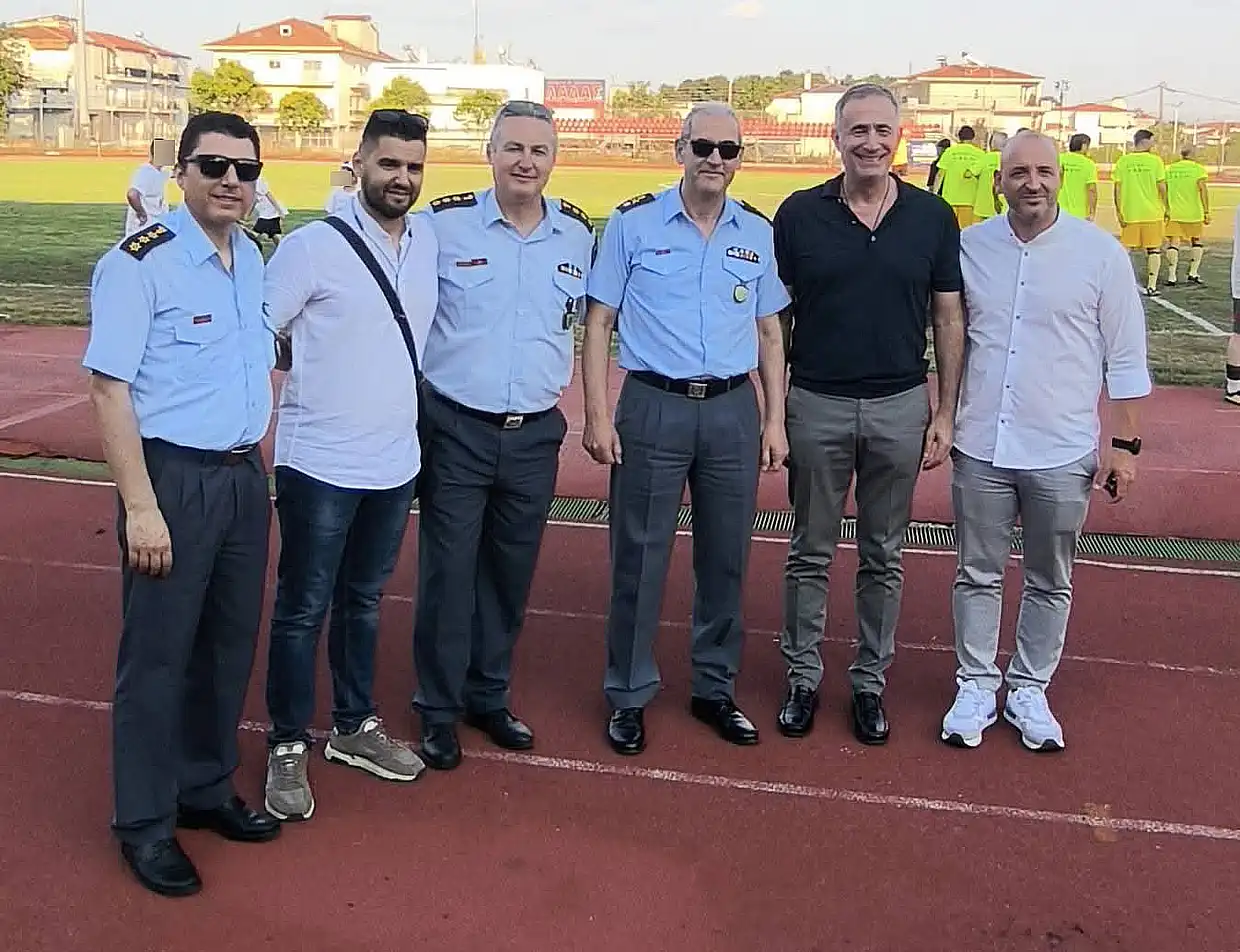 «Κόκκινη κάρτα στα Ναρκωτικά .… Σκοράρω στη Ζωή» - Σκόραραν για τη Ζωή (εικόνες) «Κόκκινη κάρτα στα Ναρκωτικά .… Σκοράρω στη Ζωή»