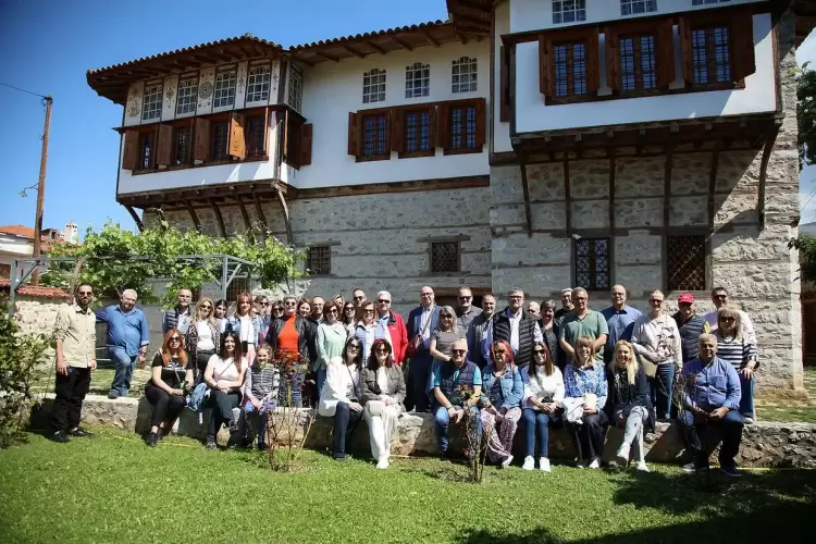 Με επίσκεψη στη Σιάτιστα ολοκληρώθηκαν οι εκδηλώσεις της ΚΕΕΕ στην Κοζάνη Με επίσκεψη στη Σιάτιστα ολοκληρώθηκαν οι εκδηλώσεις της ΚΕΕΕ στην Κοζάνη