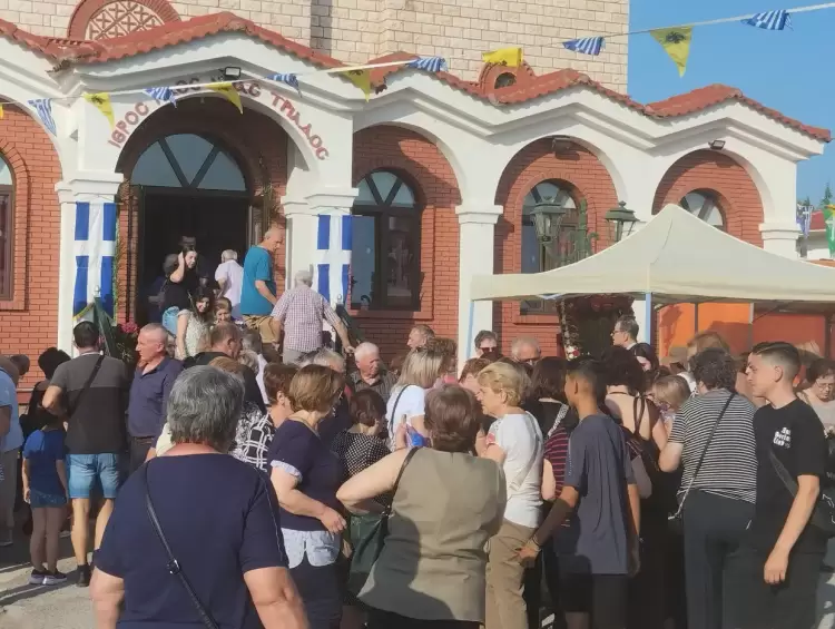 Με επιτυχία η εμποροπανήγυρη στο Δρέπανο Κοζάνης – Πλήθος κόσμου και παραδοσιακές γεύσεις
