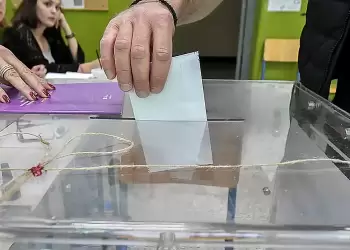 Νέα δημοσκόπηση της Interview: Πρώτη η ΝΔ με 31,3%, το ΠΑΣΟΚ μετά με 14,5%, εκτός βουλής ο ΣΥΡΙΖΑ