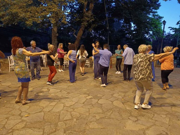 Ο σύλλογος ΖΕΠ Κοζάνης πάει διακοπές… Ο σύλλογος ΖΕΠ Κοζάνης πάει διακοπές…