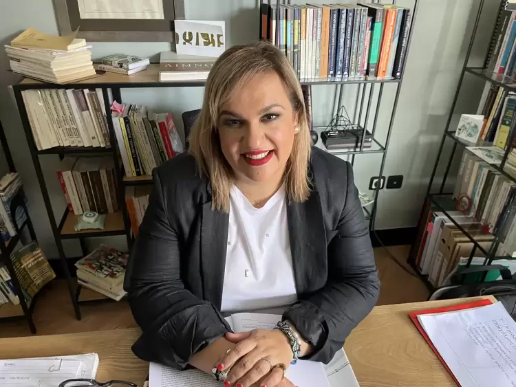 «Τα Οινοπέδια των Λιμνών: Οίνος – Τόπος – Άνθρωποι» «Τα Οινοπέδια των Λιμνών: Οίνος – Τόπος – Άνθρωποι»