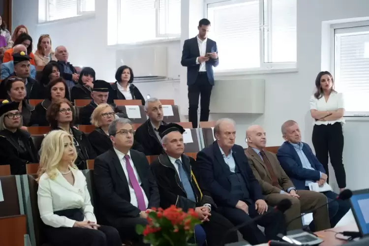 Τιμητική διάκριση για τον Πρύτανη και την Αντιπρύτανι του Πανεπιστημίου Δυτικής Μακεδονίας