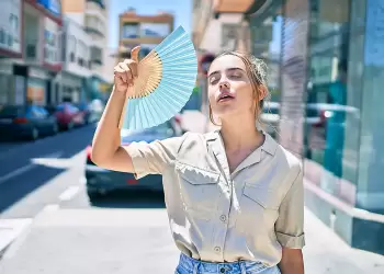 Τριήμερος καύσωνας με 39άρια – Θερμοκρασίες 8 βαθμούς πάνω από το κανονικό