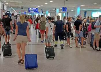 ΤτΕ: Διψήφια αύξηση στις τουριστικές εισπράξεις το α’ τετράμηνο – Ανοδος 5,8% στις αφίξεις ΤτΕ: Διψήφια αύξηση στις τουριστικές εισπράξεις το α’ τετράμηνο – Ανοδος 5,8% στις αφίξεις