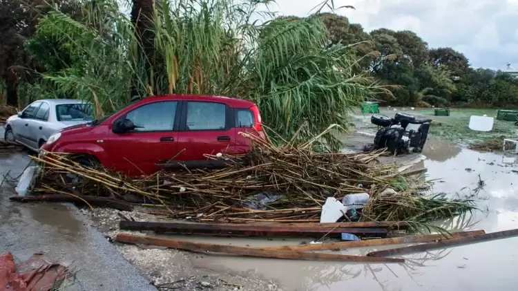 Υποχρεωτική η ασφάλιση για φυσικές καταστροφές από 1η Ιουνίου σε επιχειρήσεις και αυτοκίνητα Υποχρεωτική η ασφάλιση για φυσικές καταστροφές από 1η Ιουνίου σε επιχειρήσεις και αυτοκίνητα