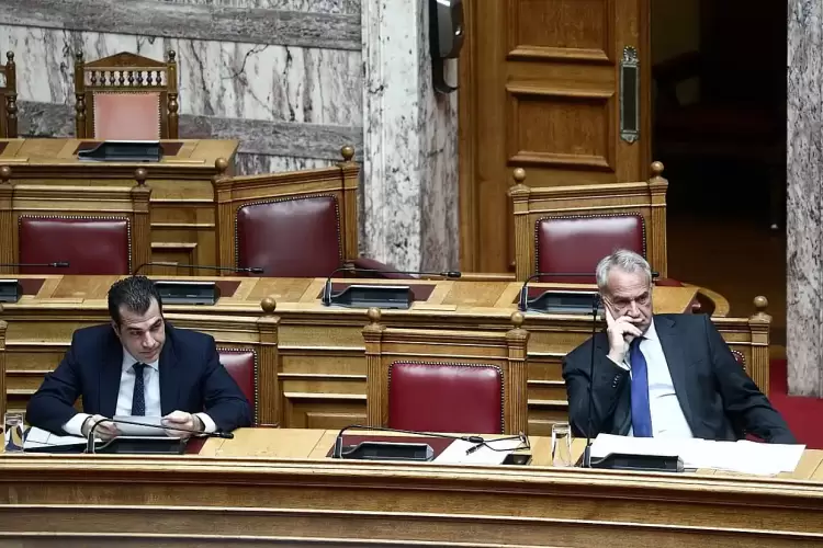 Υπουργός Μετανάστευσης ο Πλεύρης στη θέση του Βορίδη – Επιστρέφει στην κυβέρνηση ο Θεοχάρης