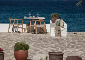 O Τουρισμός κυρίαρχος πυλώνας της ελληνικής οικονομίας O Τουρισμός κυρίαρχος πυλώνας της ελληνικής οικονομίας