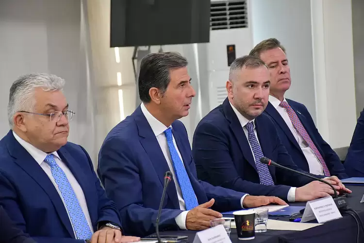 Διευρυμένες συσκέψεις με τους Πρυτάνεις των ΑΕΙ συγκάλεσε ο ΥΜΑΘ Κωνσταντίνος Π. Γκιουλέκας