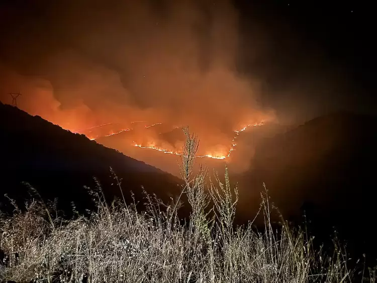 Δύσκολη νύχτα στο μέτωπο της φωτιάς, Ποντοκώμη Λιβερά