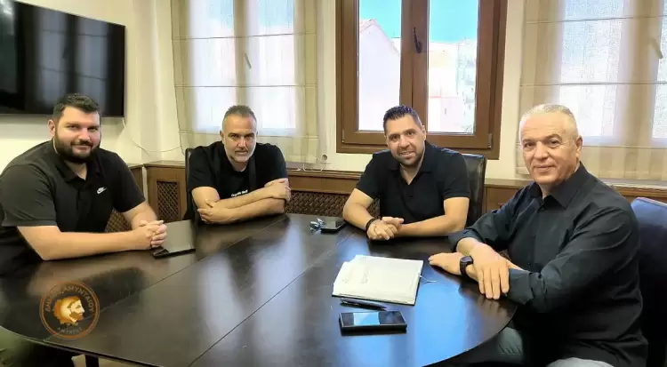 Επίσκεψη του νέου Διοικητικού Συμβουλίου της ΕΠΣ Φλώρινας, στον Δήμαρχο Αμυνταίου Ιωάννη Λιάση Επίσκεψη του νέου Διοικητικού Συμβουλίου της ΕΠΣ Φλώρινας, στον Δήμαρχο Αμυνταίου Ιωάννη Λιάση