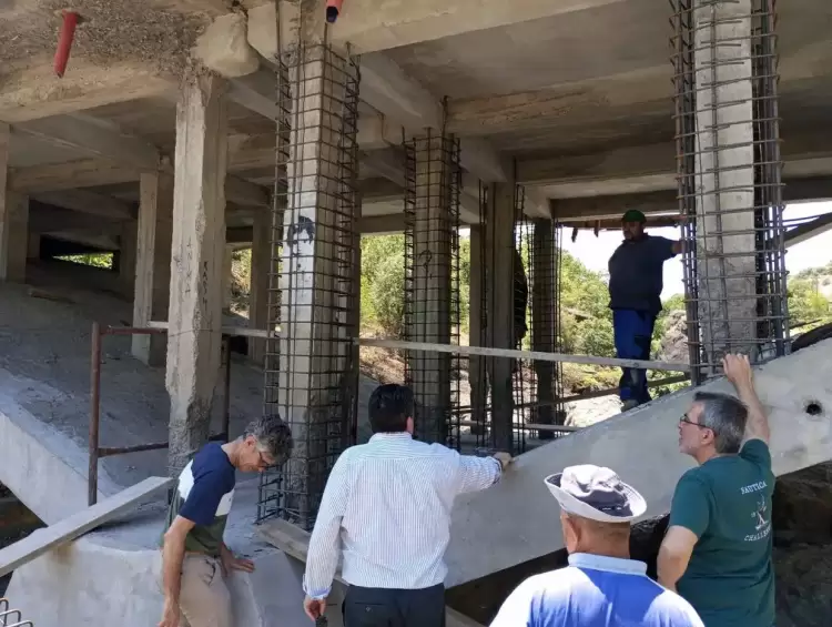 Εργασίες συντήρησης στη Γέφυρα του Βενέτικου ποταμού στα Γρεβενά Εργασίες συντήρησης στη Γέφυρα του Βενέτικου ποταμού στα Γρεβενά