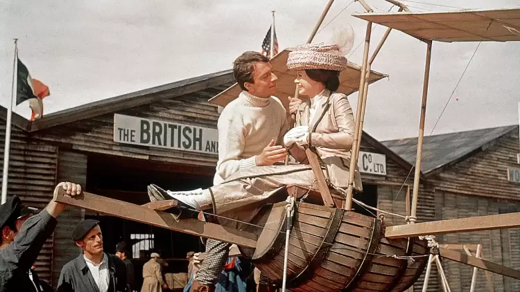 Φιλοπρόοδος Σύλλογος Κοζάνης: Θερινό σινεμά - «Υπέροχοι άνθρωποι και ιπτάμενες σακαράκες» Φιλοπρόοδος Σύλλογος Κοζάνης: Θερινό σινεμά – «Υπέροχοι άνθρωποι και ιπτάμενες σακαράκες»