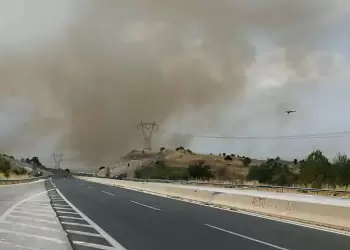 Φωτιά στην Κοζάνη: Αναζωπύρωση στην Ποντοκώμη – Έκλεισε προληπτικά η Εγνατία