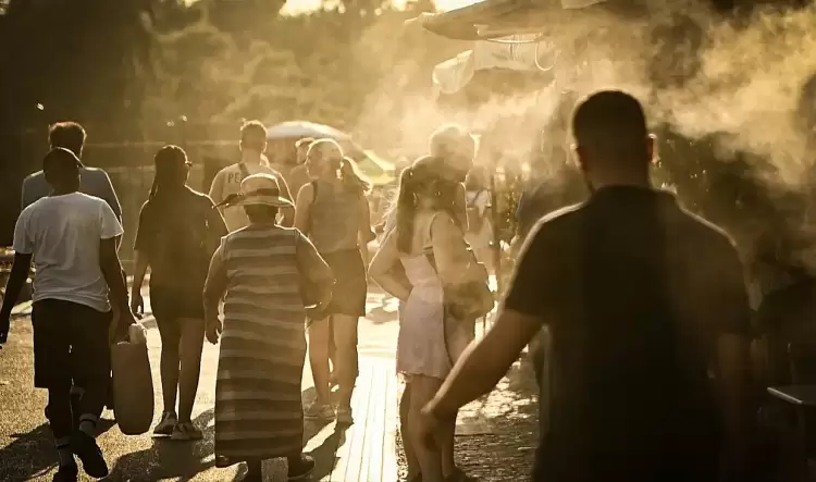 Καύσωνας μέχρι τη Δευτέρα – Νέο έκτακτο δελτίο της ΕΜΥ για υψηλές θερμοκρασίες