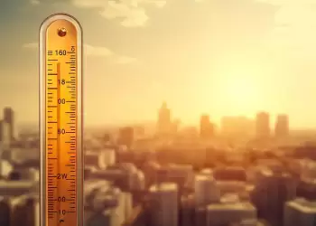 Καύσωνας: Συναγερμός για ακραία ζέστη – Θερμικός θόλος πλήττει την Ευρώπη