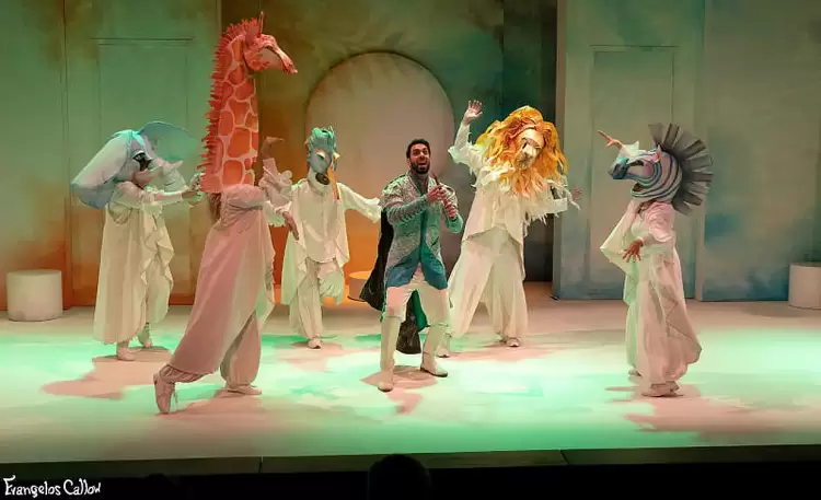 Ο «Μαγικός Αυλός» της Κάρμεν Ρουγγέρη ταξιδεύει στην Κοζάνη – Μια μαγική παιδική όπερα στο ανοιχτό θέατρο της πόλης Ο «Μαγικός Αυλός» της Κάρμεν Ρουγγέρη ταξιδεύει στην Κοζάνη – Μια μαγική παιδική όπερα στο ανοιχτό θέατρο της πόλης