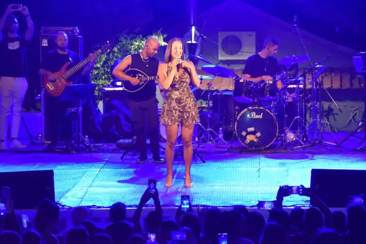 Με τη συναυλία της Ανδρομάχης συνεχίστηκε το "Πολιτιστικό Καλοκαίρι 2025" του Δήμου Φλώρινας Με τη συναυλία της Ανδρομάχης συνεχίστηκε το “Πολιτιστικό Καλοκαίρι 2025” του Δήμου Φλώρινας