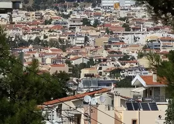 Οι τιμές των ακινήτων στην Ελλάδα – Κλιματική κρίση, κοινωνικές ανισότητες διαμορφώνουν την αγορά