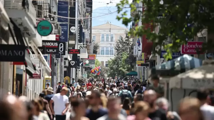 Tί θα έχει το πακέτο της ΔΕΘ: Φοροελαφρύνσεις, κατοικία και μέτρα έως €2 δισ. στον κυβερνητικό σχεδιασμό Tί θα έχει το πακέτο της ΔΕΘ: Φοροελαφρύνσεις, κατοικία και μέτρα έως €2 δισ. στον κυβερνητικό σχεδιασμό