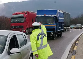 Απαγόρευση κυκλοφορίας φορτηγών άνω των 3,5 τόνων κατά τον εορτασμό του Δεκαπενταύγουστου